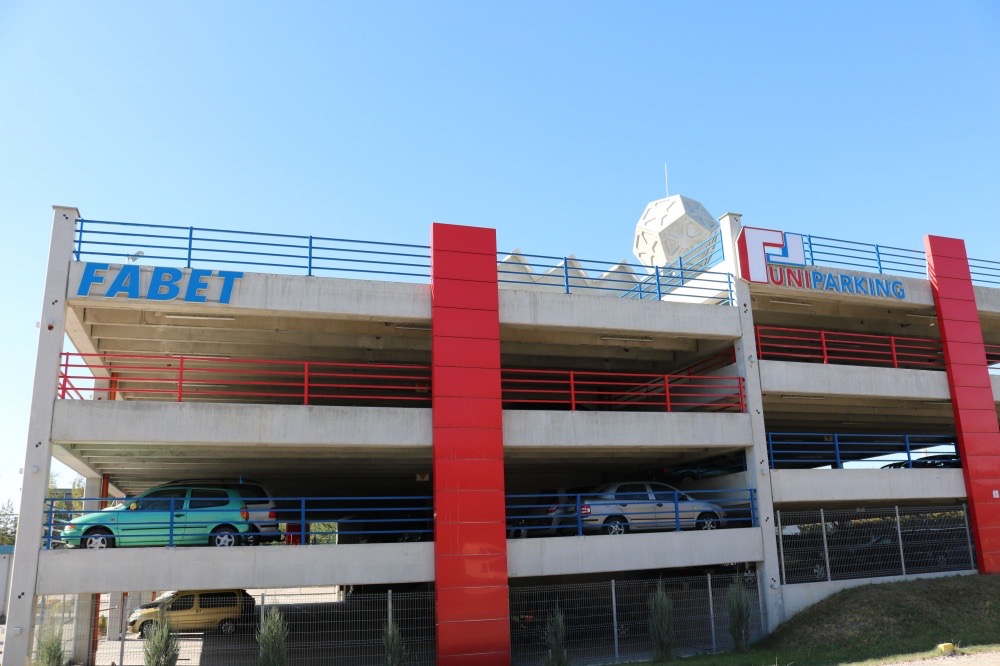 Parking modułowy przy ul. Ściegiennego w Kielcach (4/45)