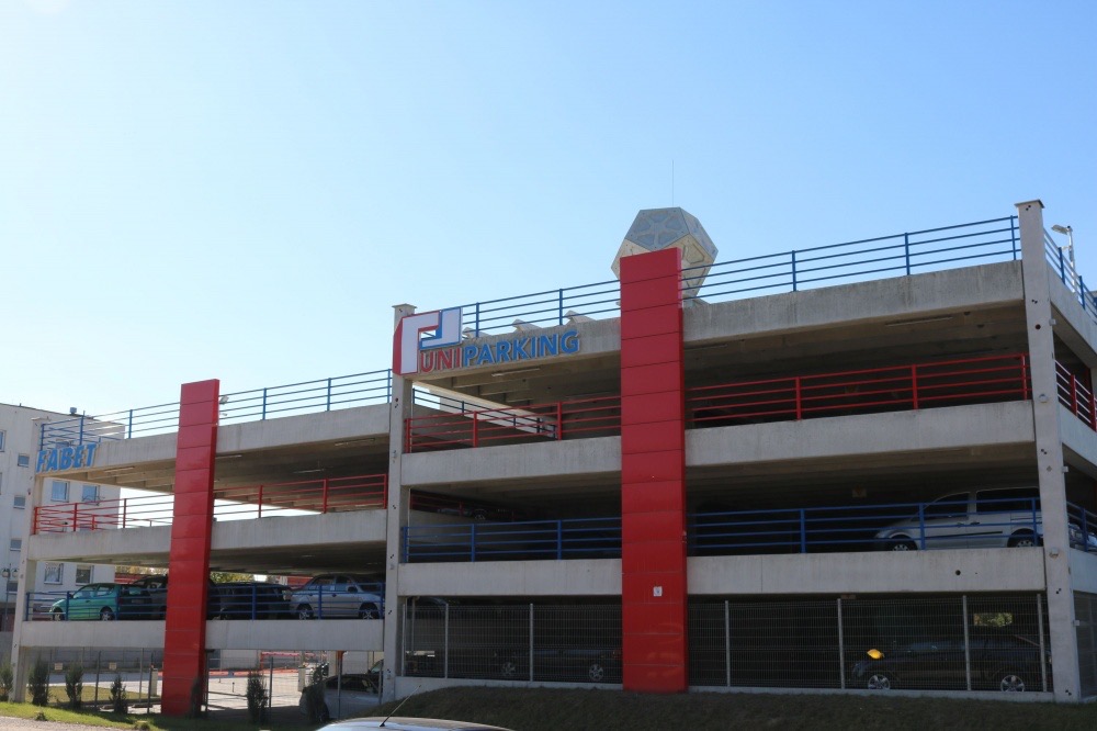 Parking modułowy przy ul. Ściegiennego w Kielcach (8/45)